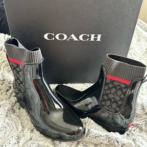Step Out in Style: COACH Rain Boots for Sale! 👢✨